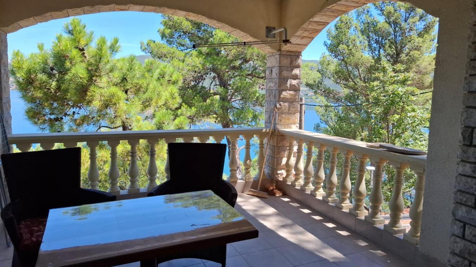 Apartman Karin Donji Karin Екстер'єр фото